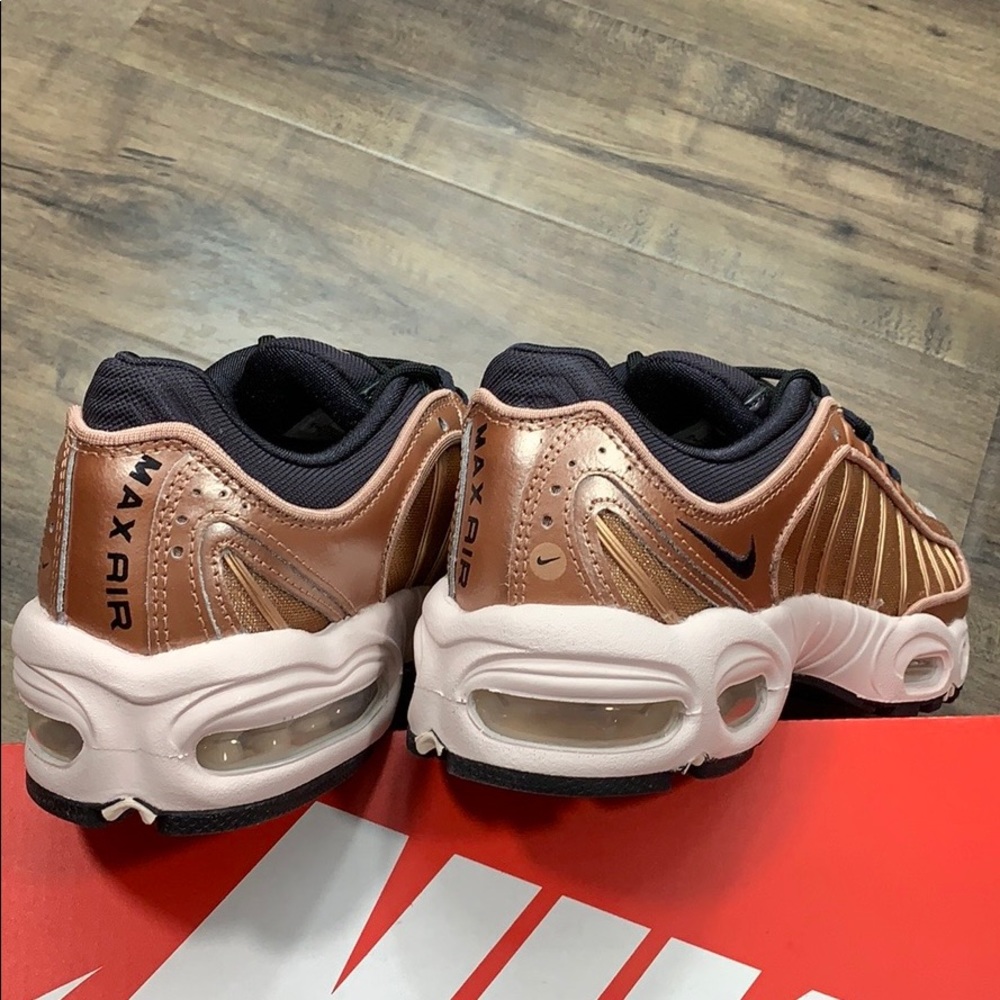 NIKE W AIR MAX TAILWIND IV - Picture 11 of 16